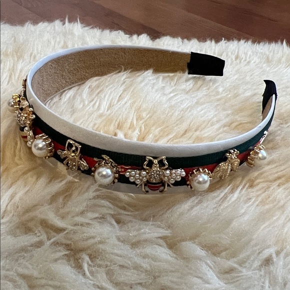 NEW White Satin Red Green Ribbon GG Bee Faux Pearl Gold Tone Charm Headband main image 5